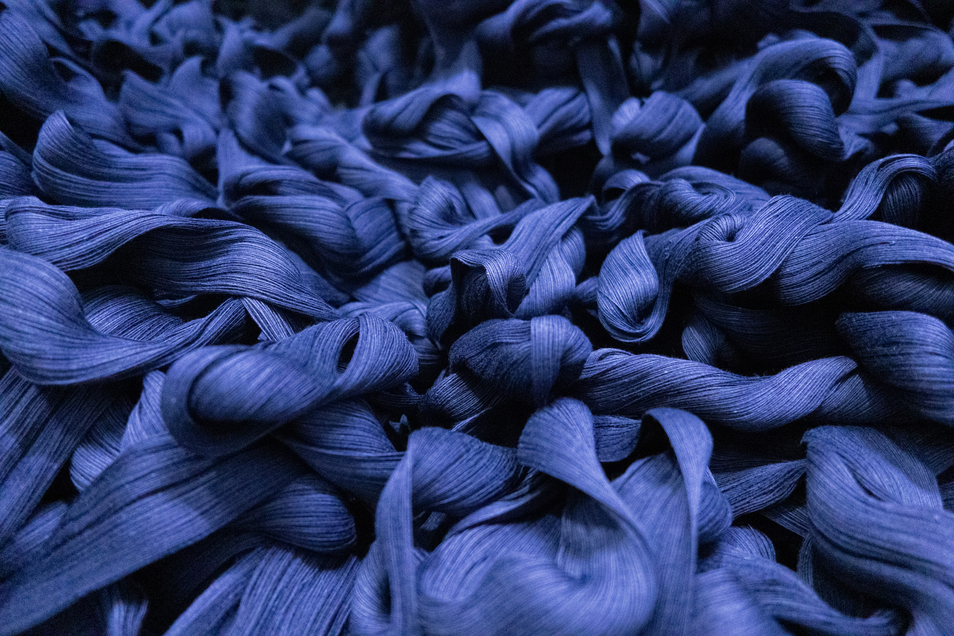 Prantsuse värviettevõtte Pili biopõhise indigoga värvitud niit